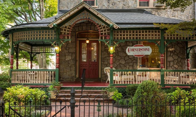 Powelton Village Bed & Breakfast | Cornerstone Bed & Breakfast