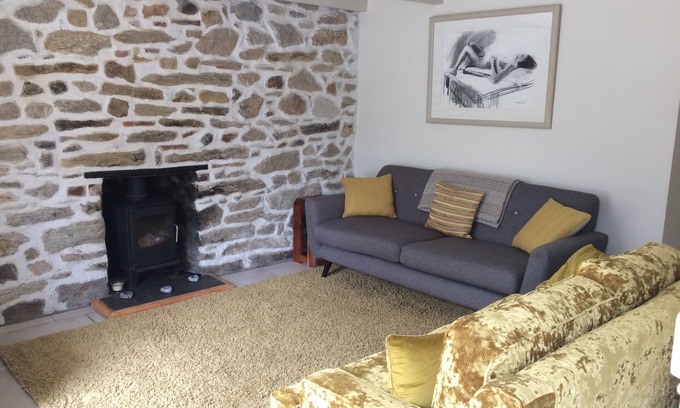 Perranarworthal Cottage | Cornish Cottage in the beautiful rural village of Perranwell Station