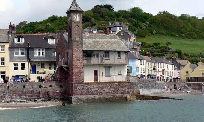 Kingsand Cottage | Cornish Cottage sea 100m four bedrooms Kingsand, homely & comfortable