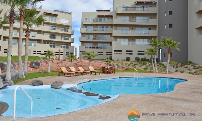 Las Conchas Apartment | Corona del Sol 1604