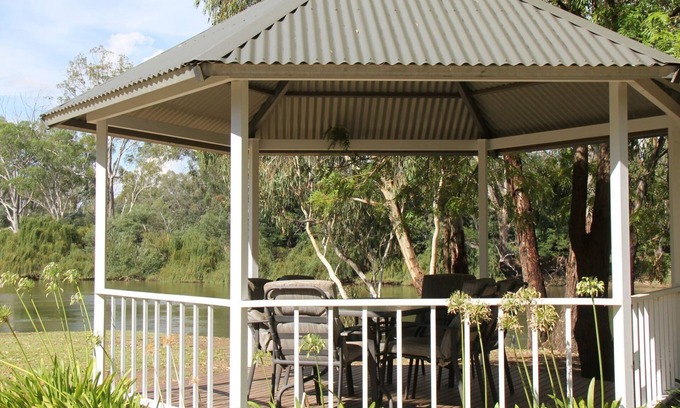 Corowa House | Corowa Riverdeck - Waterfront