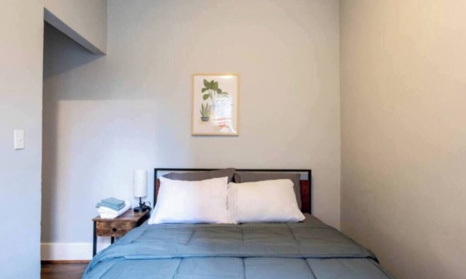 Detroit Apartment | Corp & Medical Stays/Monthly Discounts Available