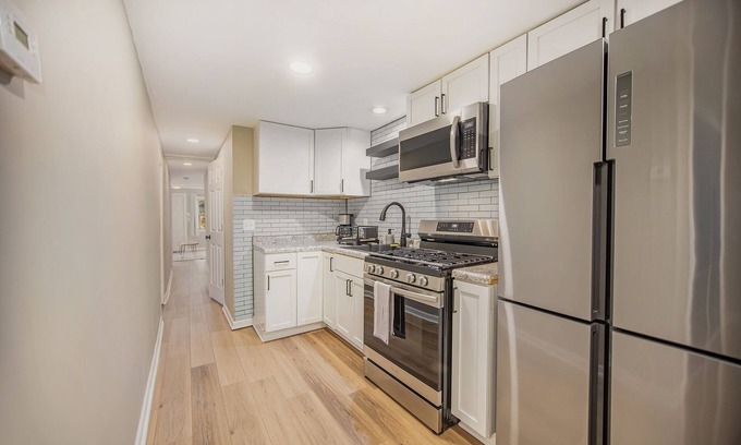 Grand Rapids House | Corporate Home for Traveling Professionals - EXTENDED STAYS