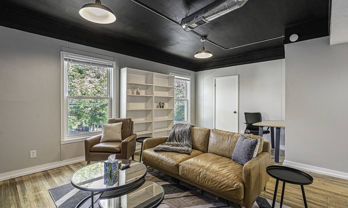 John Ball Park Apartment | Corporate Housing for Traveling Professionals - EXTENDED STAYS