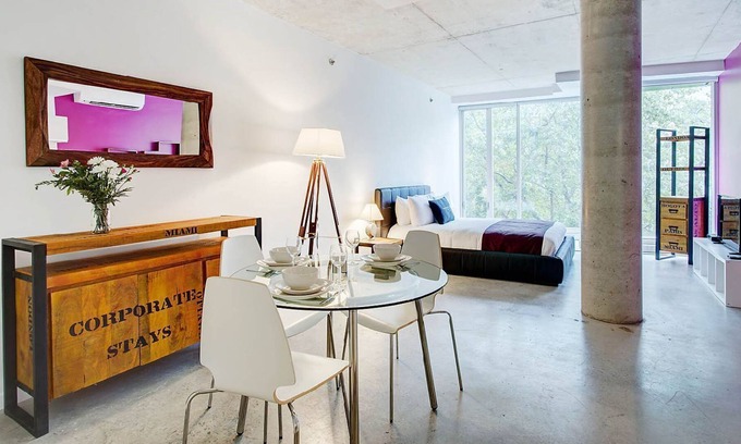 International District Apartment | Corporate Stays | Loft4U | Divine Studio