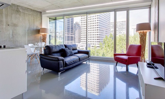 International District Apartment | Corporate Stays | Loft4U | Modern 2BR