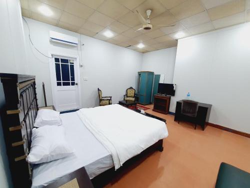 Gujrat House | Corporate Suites