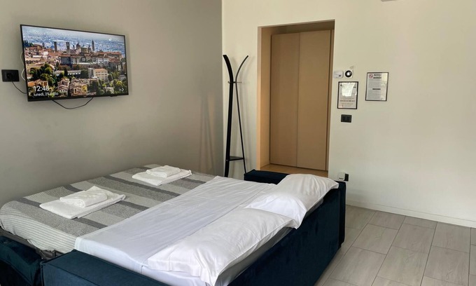 Bergamo Apartment | Corridoni 33 Standard - Properties and Rent Solutions