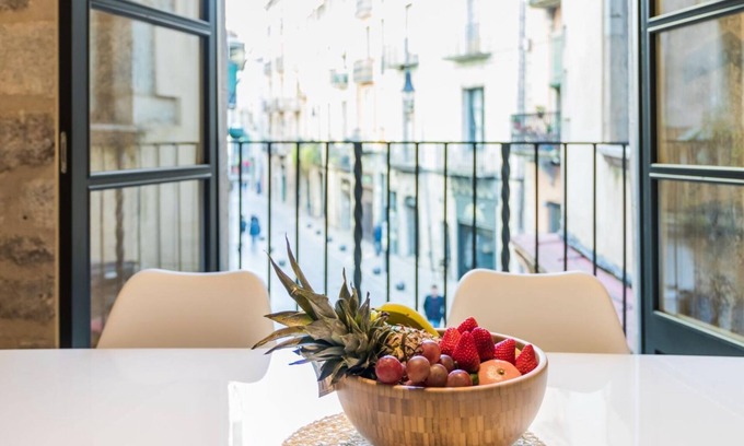 Old Town Apartment | Cort Reial 1B - Holiday Apartment Rental in Girona | Bravissimo