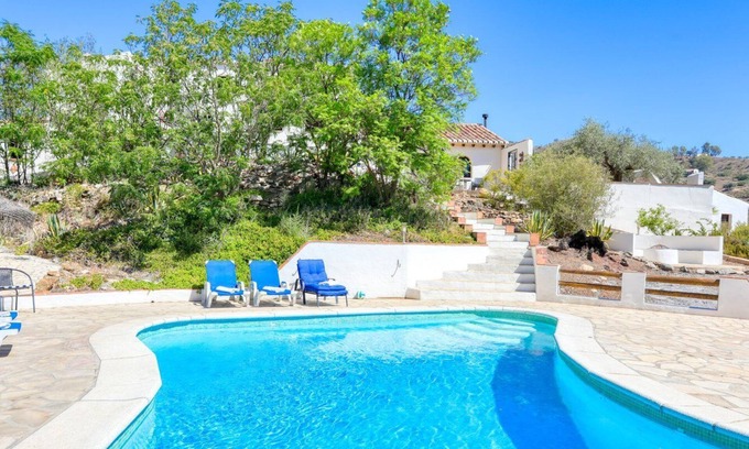 Riogordo Villa | Cortijo Cuscurro Riogordo by Ruralidays