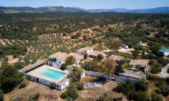 Loja House | Cortijo El Cachete - Beautiful, traditional Spanish farmhouse
