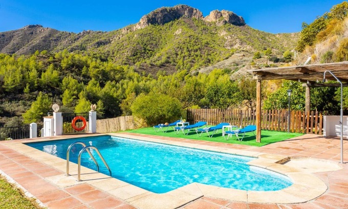 Nerja Villa | Cortijo Mari Carmen - Three Bedroom Villa, Sleeps 6