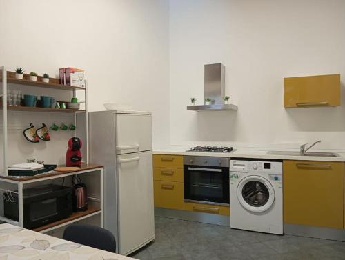 Domodossola Apartment | Cortiletto 13