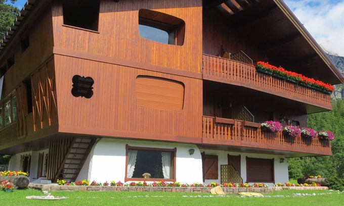 Cortina d'Ampezzo Ski Chalet | CORTINA AMAZING VIEW! LUXURY ROMANTIC CHALET 5MIN WALK to CENTER - SKI FACILITI