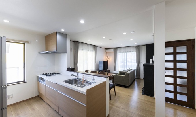 Teine House | COSMIC HILL