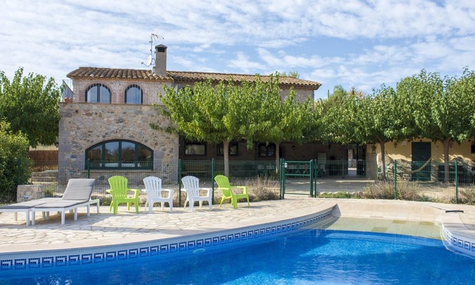 Ventallo Villa | Costa Brava Apartment, Casa Empordà, private pool, barbecue, beaches