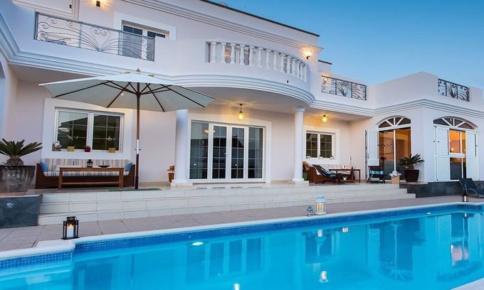 Costa Teguise Villa | COSTA GOLF VILLA IN COSTA TEGUISE