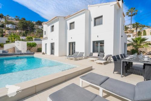 Fustera Villa | CostaBlancaDreams Villa Montemar in Benissa