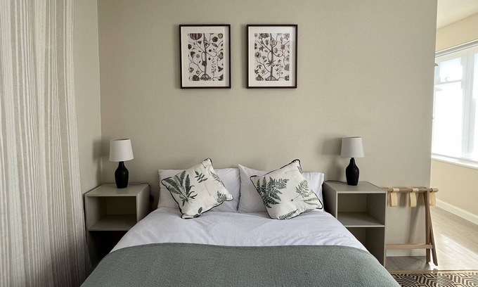 Newton St Loe Apartment | Cosy 1 bed, 10mins from Bath centre, free parking