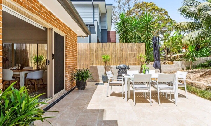 Manly Vale Apartment | Cosy 1-Bed near Manly Dam and Shops