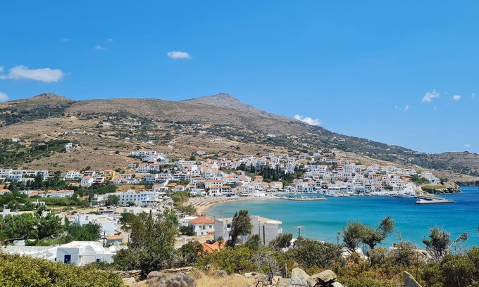 Mpatsi Apartment | Cosy 1-Bed Studio in Andros