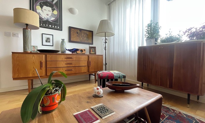 Tollington Apartment | Cosy 1 bedroom apartment in zone 2 North London close to amenities & transport