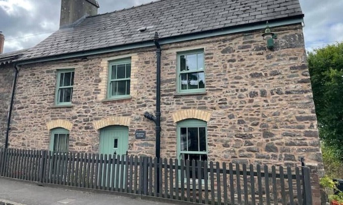Defynnog Cottage | Cosy 2-bed cottage in Brecon