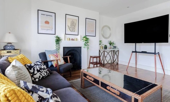 St. Johns Wood Apartment | Cosy 2-bed flat close to Regent's Park