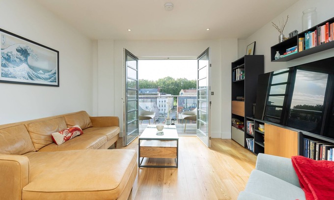 Redcliffe Apartment | Cosy 2 bed flat in central Bristol on river Avon