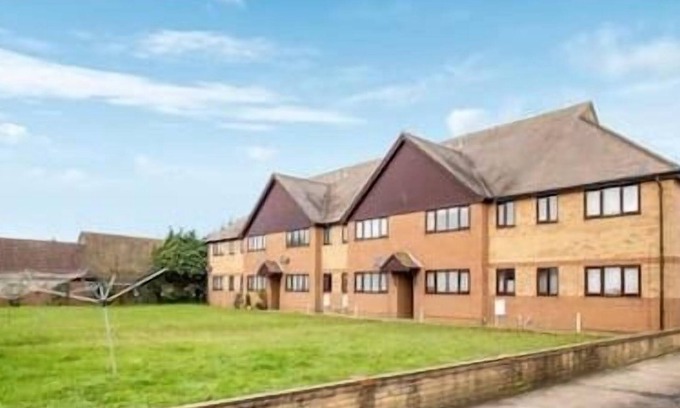Colchester Apartment | Cosy 2-Bedroom Apartment In Vibrant Colchester. Perfect for family stay!