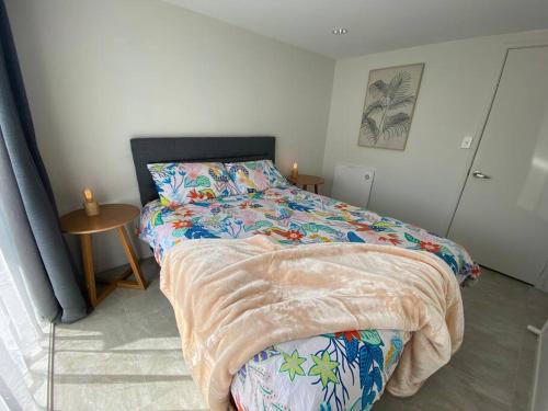Howick Apartment | Cosy 2 bedroom unit in Howick close to bus and supermarket