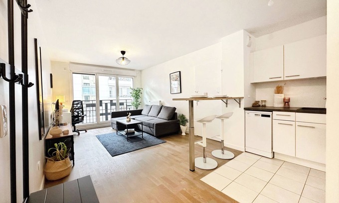 Levallois-Perret Apartment | Cosy 2 Piéces à Paris