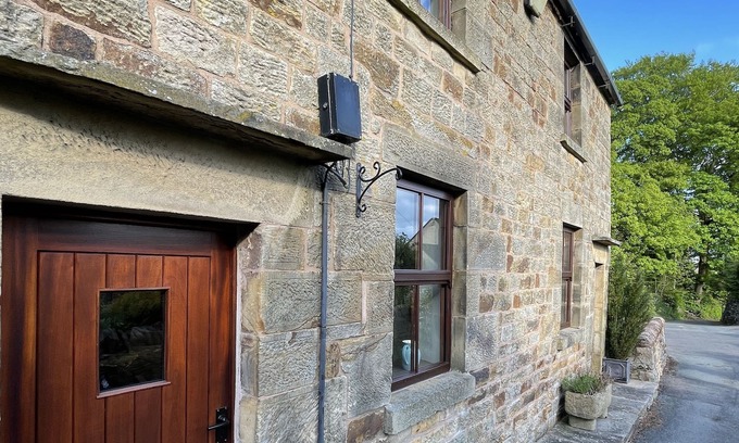 Longnor Cottage | Cosy 3 Bedroom Cottage in the Peak District