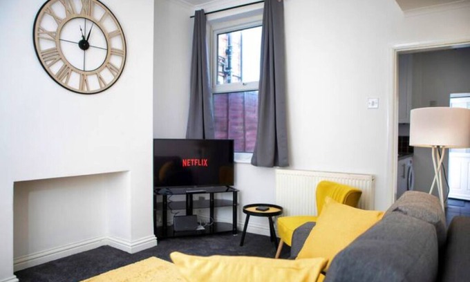 Selby Apartment | Cosy 3-Bedroom Willow House