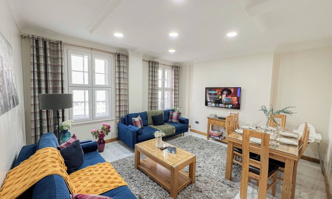 St. Johns Wood Apartment | Cosy 4-Bed, 2-Bath flat with AC near Hyde Park, Paddington, Marylebone