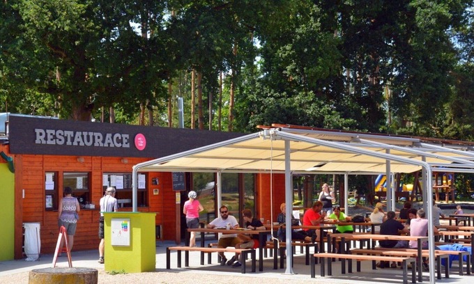 Hradec Kralove House | Cosy apartment in villa for 12 people with WIFI, TV, patio, pets allowed and parking