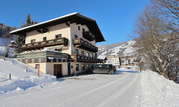 Saalbach-Hinterglemm Apartment | Cosy apartment with sauna