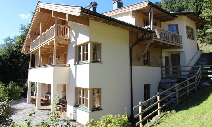Hinterglemm Apartment | Cosy apartment with view and sauna