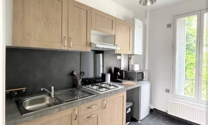 Neuilly-sur-Marne Apartment | Cosy apartment near Disneyland & Paris