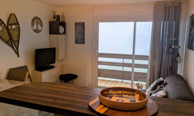 Cadeilhan-Trachere Apartment | Cosy apartment overlooking the valley at the foot of the slopes at pla d'adet 4/5 pers.