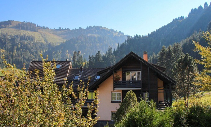 Moleson Apartment | Cosy apartment for 2 guests with balcony, panoramic view and parking