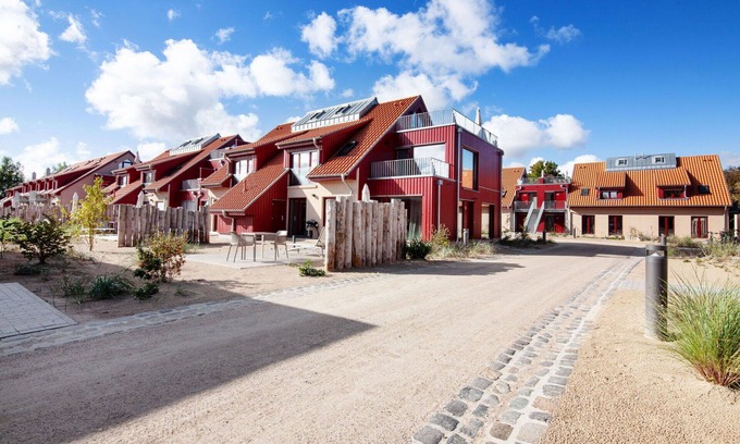 Hohen Wieschendorf Apartment | Cosy apartment for 2 people with WIFI, TV, terrace, pets allowed and panoramic view