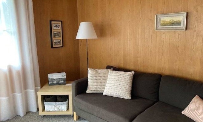 Lenk Apartment | Cosy apartment for 6 people with TV, balcony and pets allowed