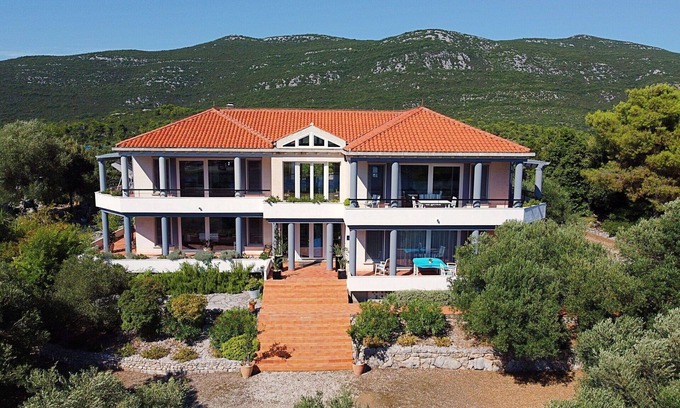 Mali Ston Apartment | Cosy apartment for 8 people with WIFI, hot tub, A/C, TV and terrace
