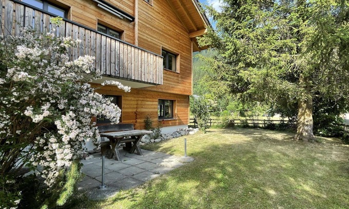 Reckingen Apartment | Cosy apartment for 3 people with WIFI, TV and balcony