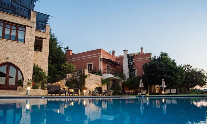 Katalagari Village Apartment | Cosy apartment for 3 people with WIFI, pool, A/C, TV, terrace and panoramic view