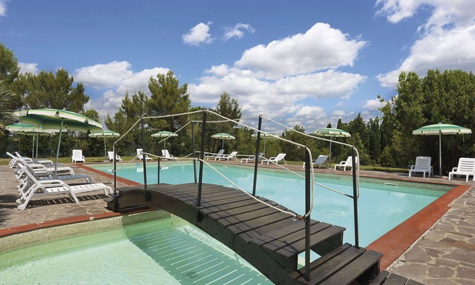 Terricciola House | Cosy apartment in villa for 4 guests with WIFI, pool, terrace, pets allowed and parking