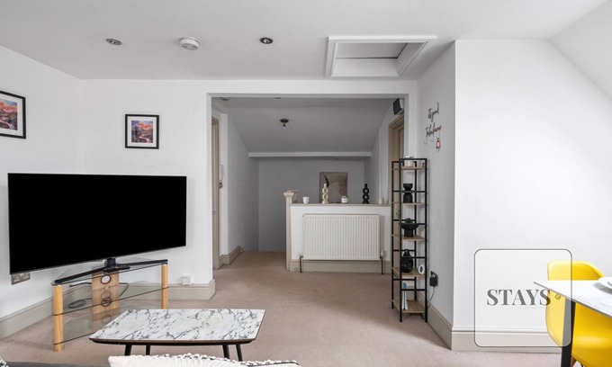 Chelmsford Apartment | Cosy apartment in Moulsham | Long Stays Welcome