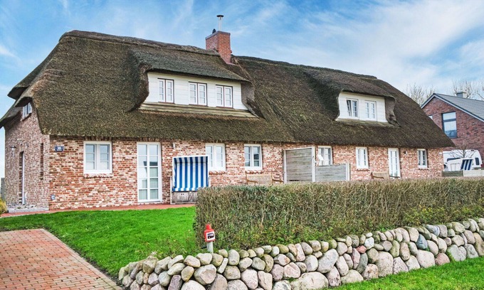 Dagebuell House | Cosy apartment in villa for 4 guests with WIFI, TV, pets allowed and panoramic view