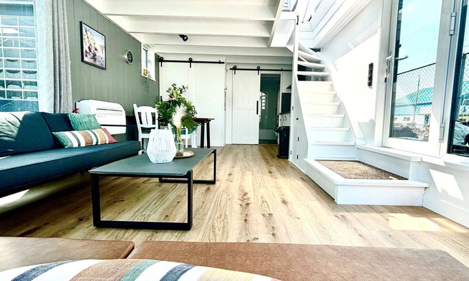 Woudsend House | Cosy apartment in villa for 4 people with WIFI and patio